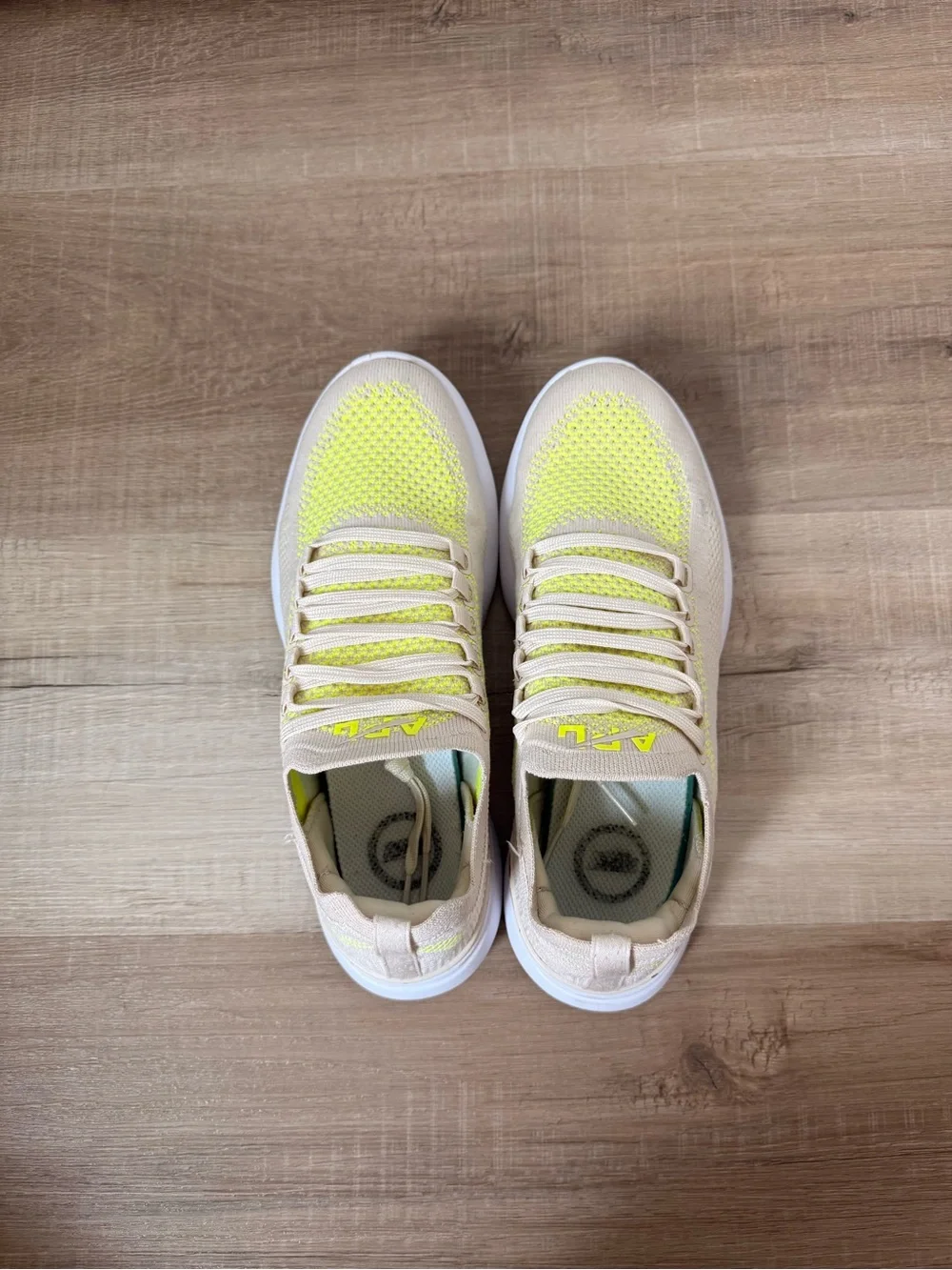 APL Women’s Knit Techloom Trainer Cream & Neon Yellow